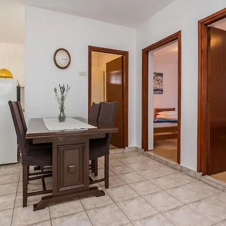 Apartment Susa Vir
